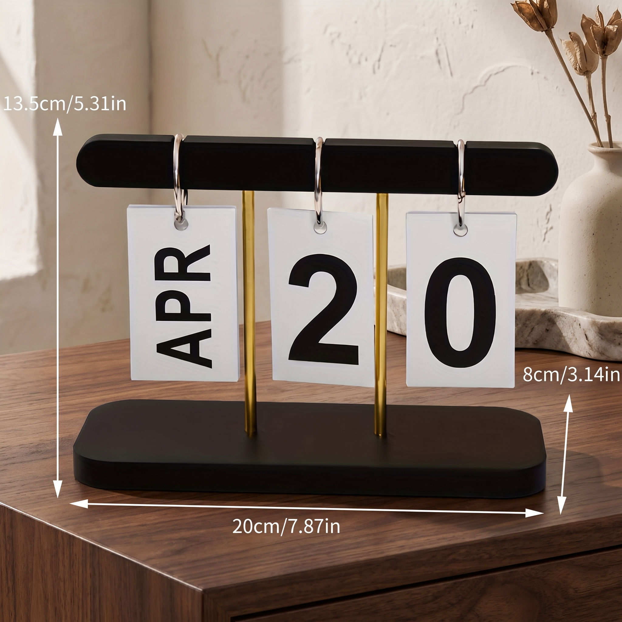 Nordic Daily — Turning Desk Calendar